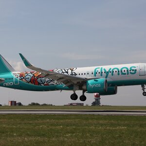 Přistání dopravce flynas na Letišti Praha. Foto: Letiště Praha