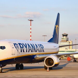 Letadlo společnosti Ryanair na Letišti Václava Havla Praha
