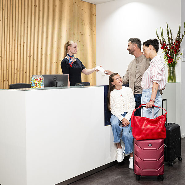 VISA Lounge